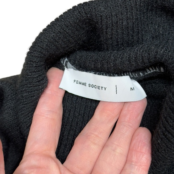 Femme Society Turtleneck Black Sweater Size Medium Minimalist Neutral Roll Neck - Picture 13 of 16